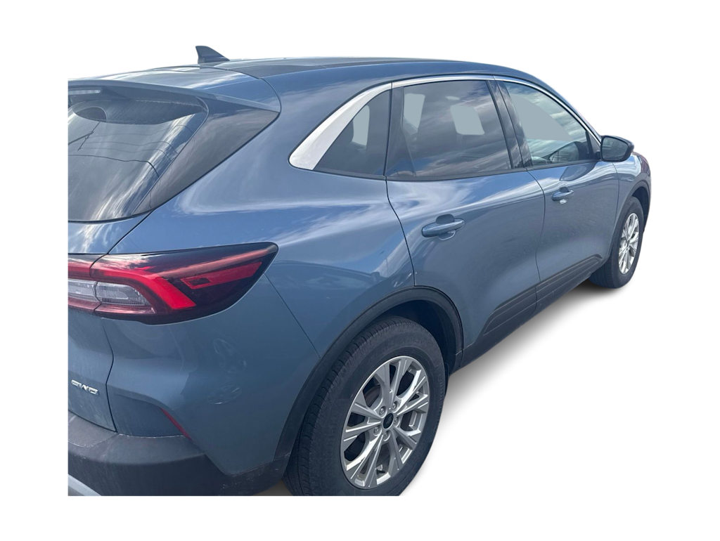 Thumbnail: 2023 Ford Escape - 17