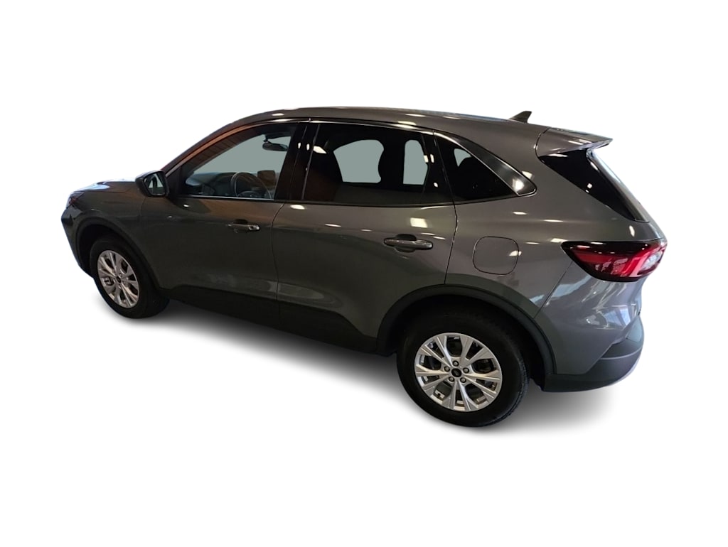Thumbnail: 2023 Ford Escape - 3