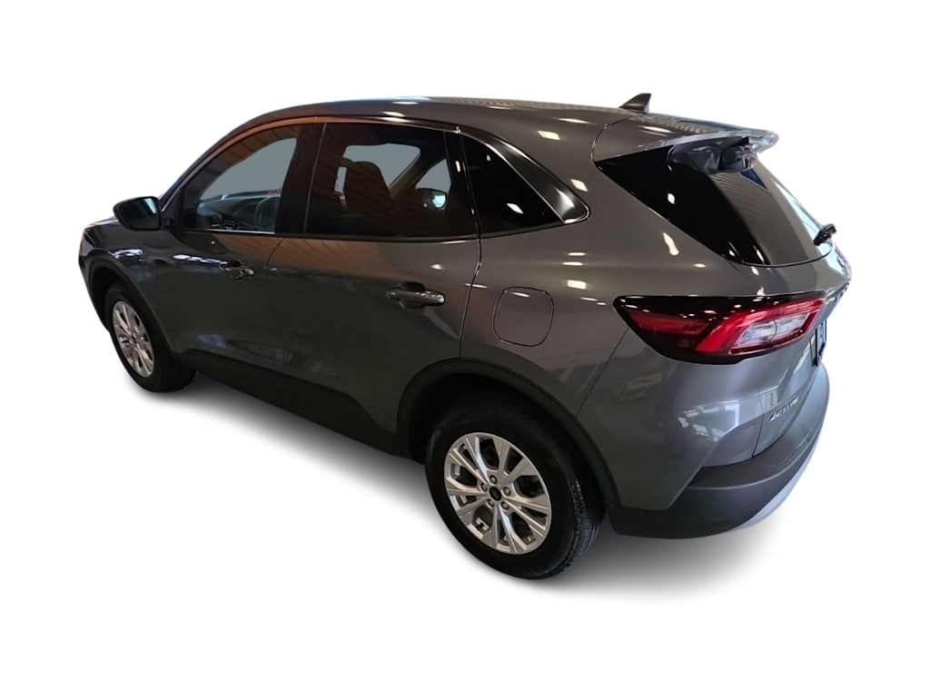 Thumbnail: 2023 Ford Escape - 22