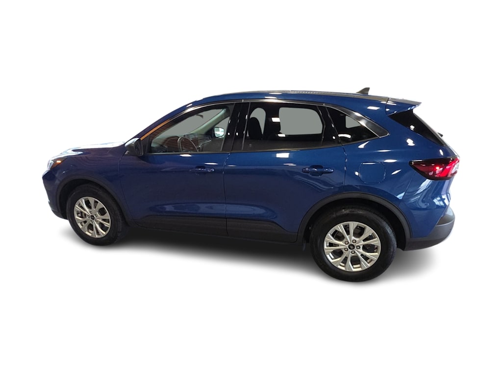 Thumbnail: 2023 Ford Escape - 3