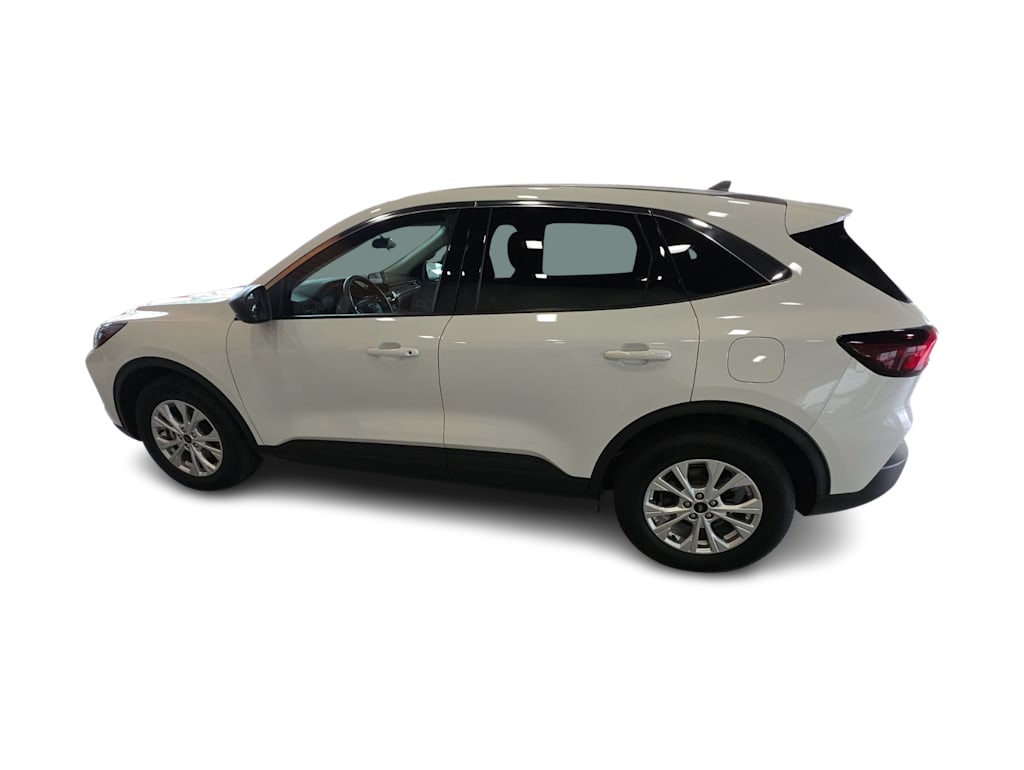 Thumbnail: 2023 Ford Escape - 3