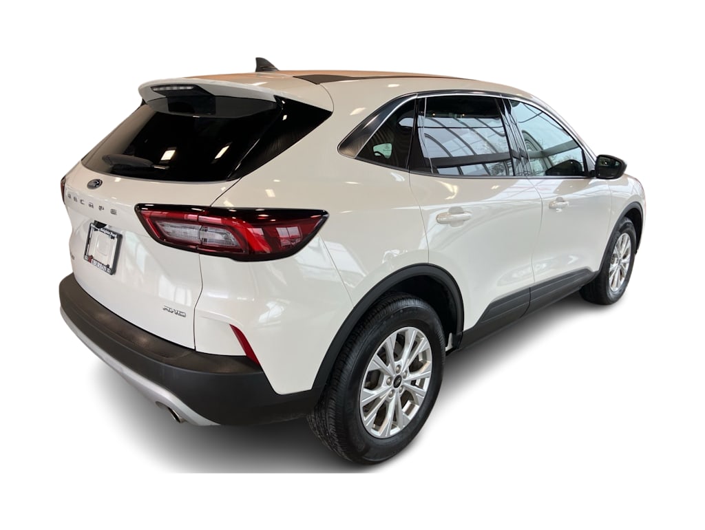 Thumbnail: 2023 Ford Escape - 17