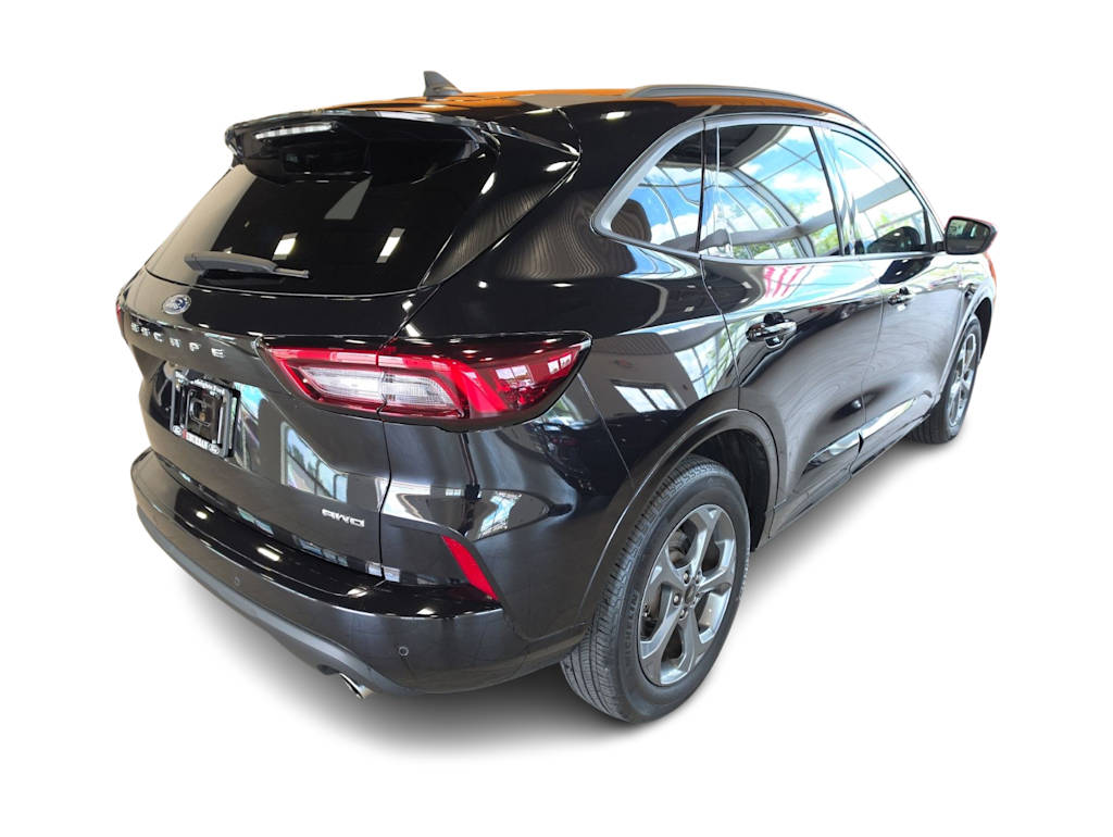 Thumbnail: 2023 Ford Escape - 17