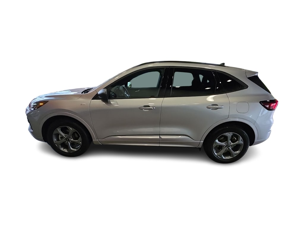 Thumbnail: 2023 Ford Escape - 3