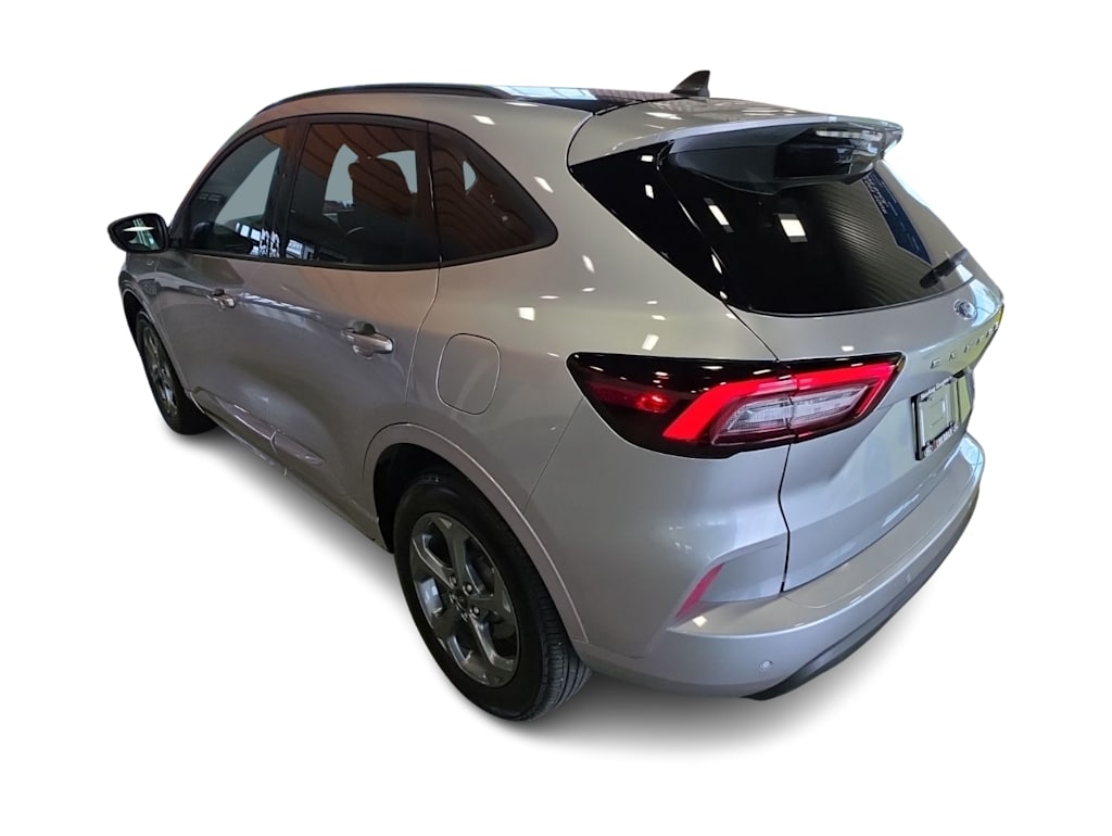 Thumbnail: 2023 Ford Escape - 4