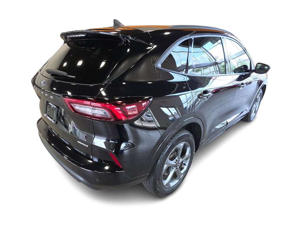Thumbnail: 2023 Ford Escape - 15
