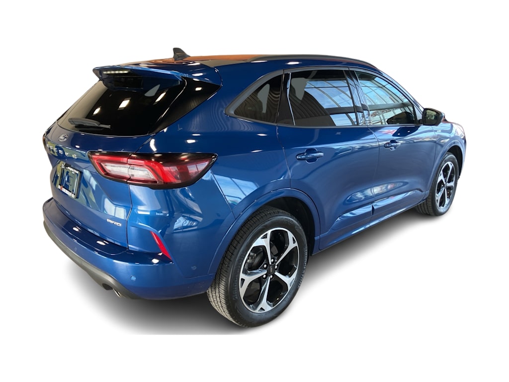 Thumbnail: 2023 Ford Escape - 18