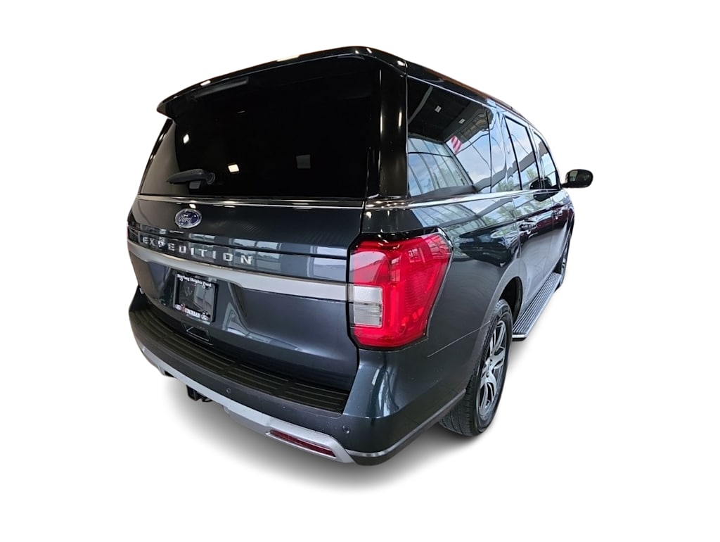 Thumbnail: 2022 Ford Expedition - 19