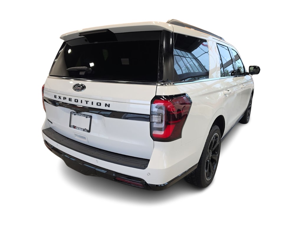 Thumbnail: 2023 Ford Expedition - 18