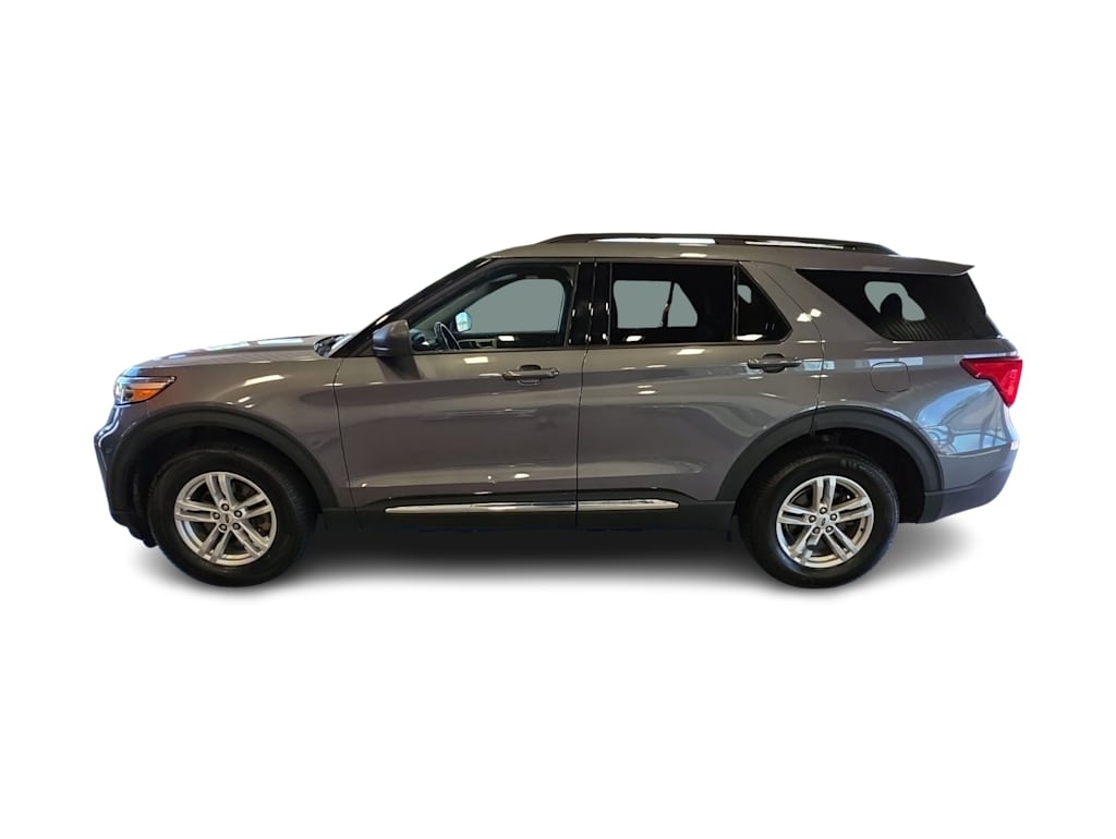 Thumbnail: 2022 Ford Explorer - 3