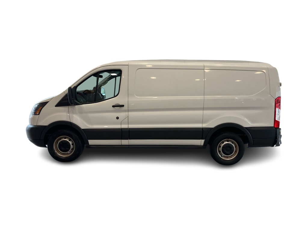 Thumbnail: 2017 Ford Transit Series - 3