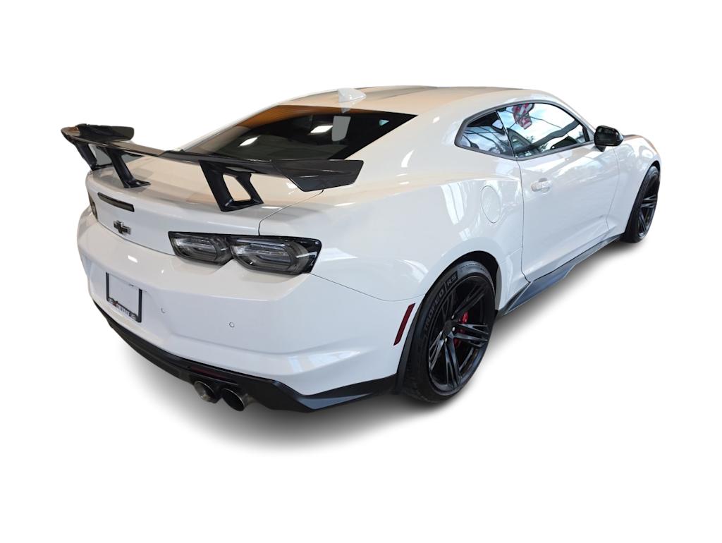 Thumbnail: 2020 Chevrolet Camaro - 17