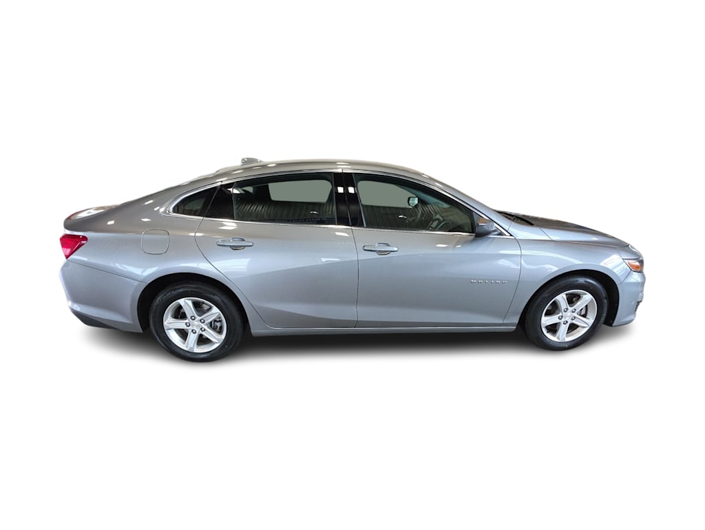 Thumbnail: 2024 Chevrolet Malibu - 16