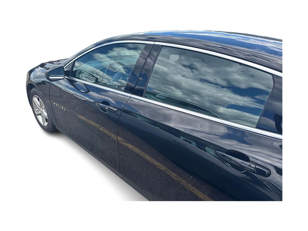 Thumbnail: 2023 Chevrolet Malibu - 17