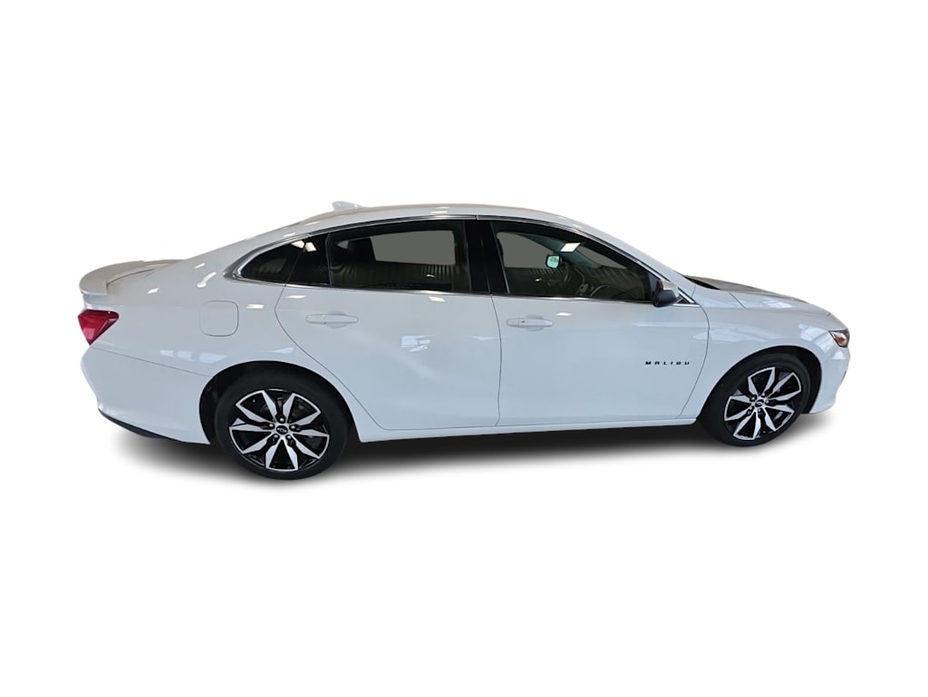 Thumbnail: 2022 Chevrolet Malibu - 17