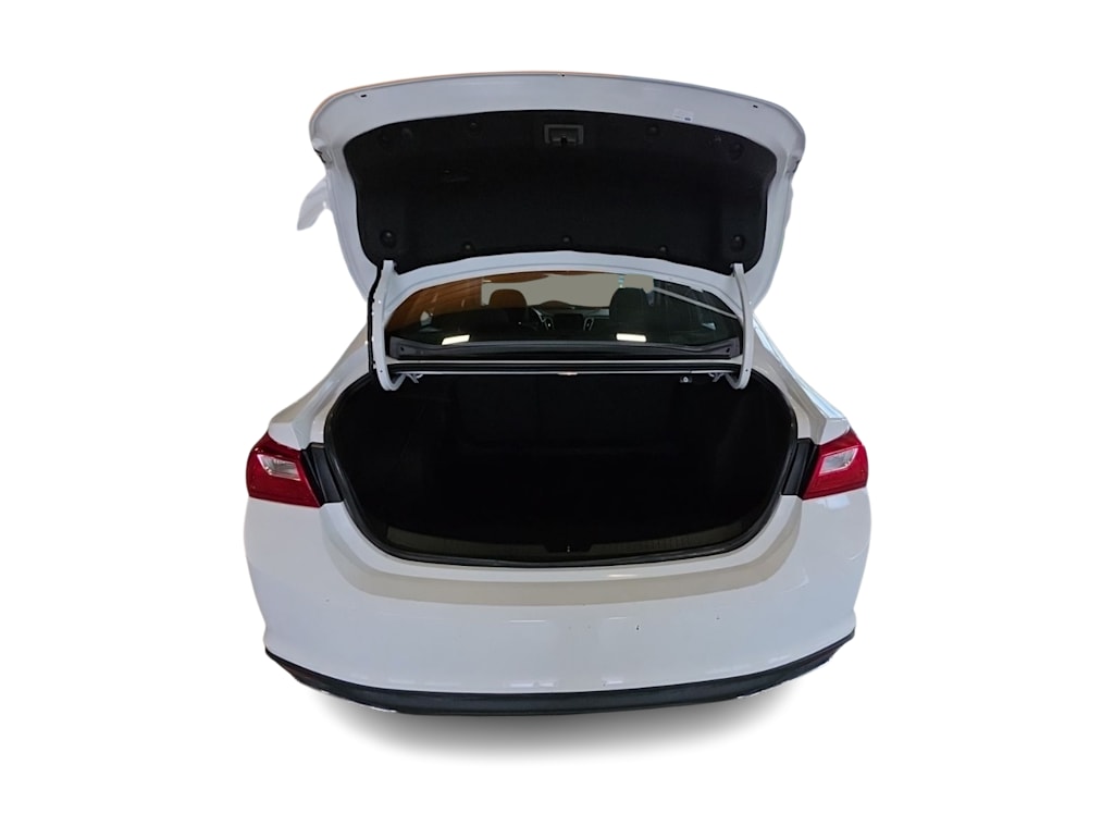 Thumbnail: 2022 Chevrolet Malibu - 13