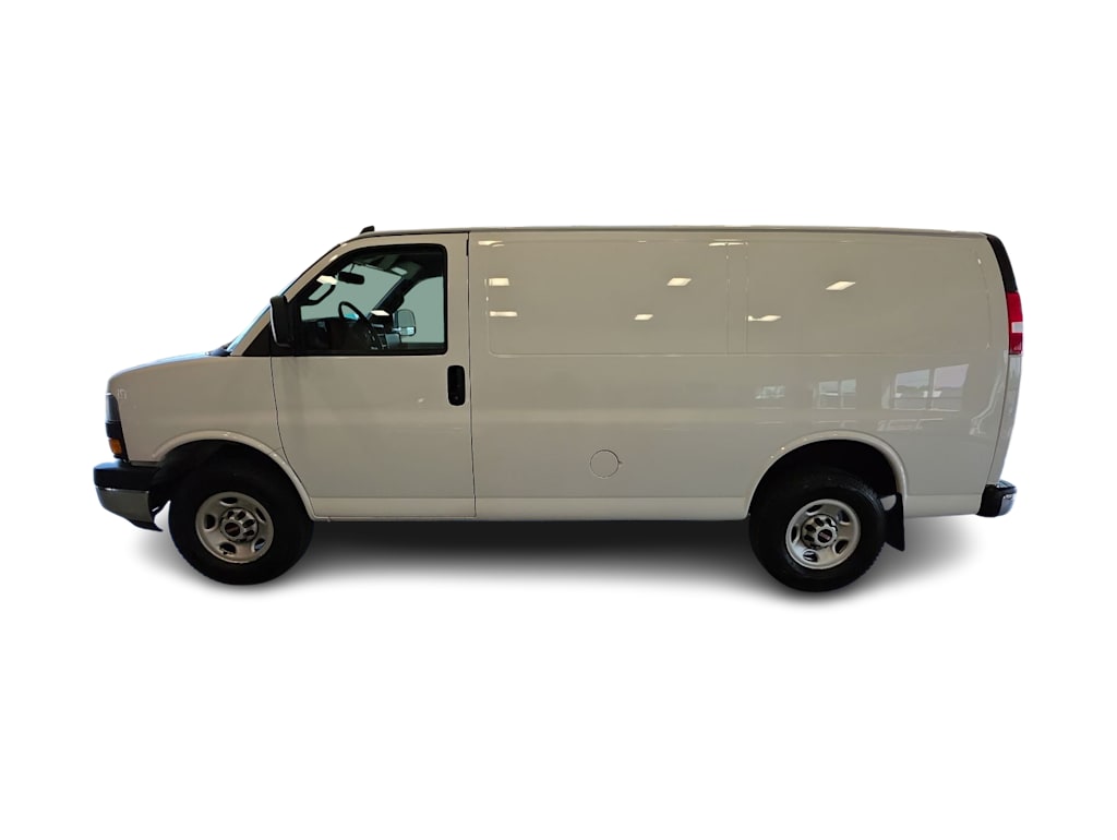 Thumbnail: 2023 GMC Savana - 3