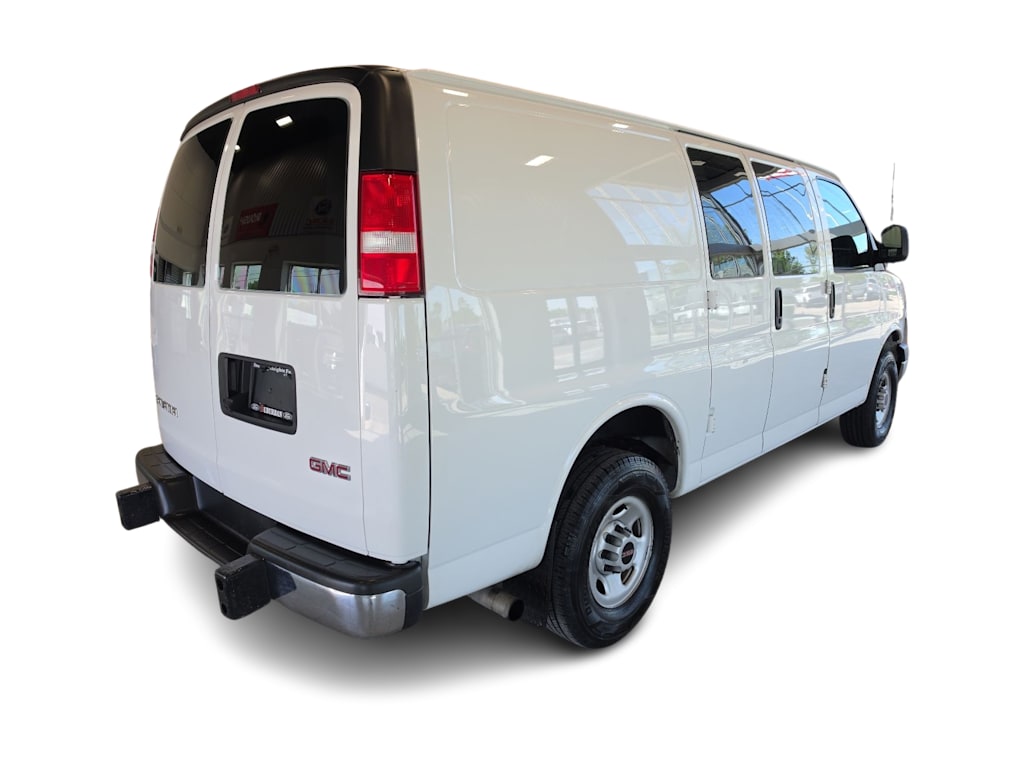 Thumbnail: 2023 GMC Savana - 17