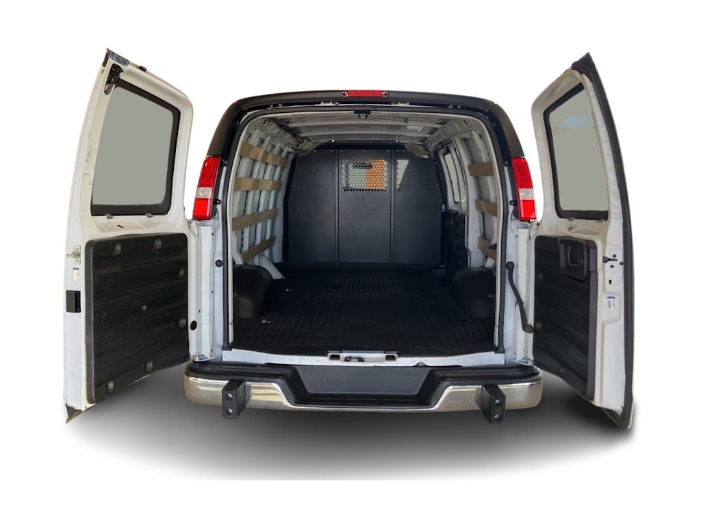 Thumbnail: 2024 GMC Savana - 10