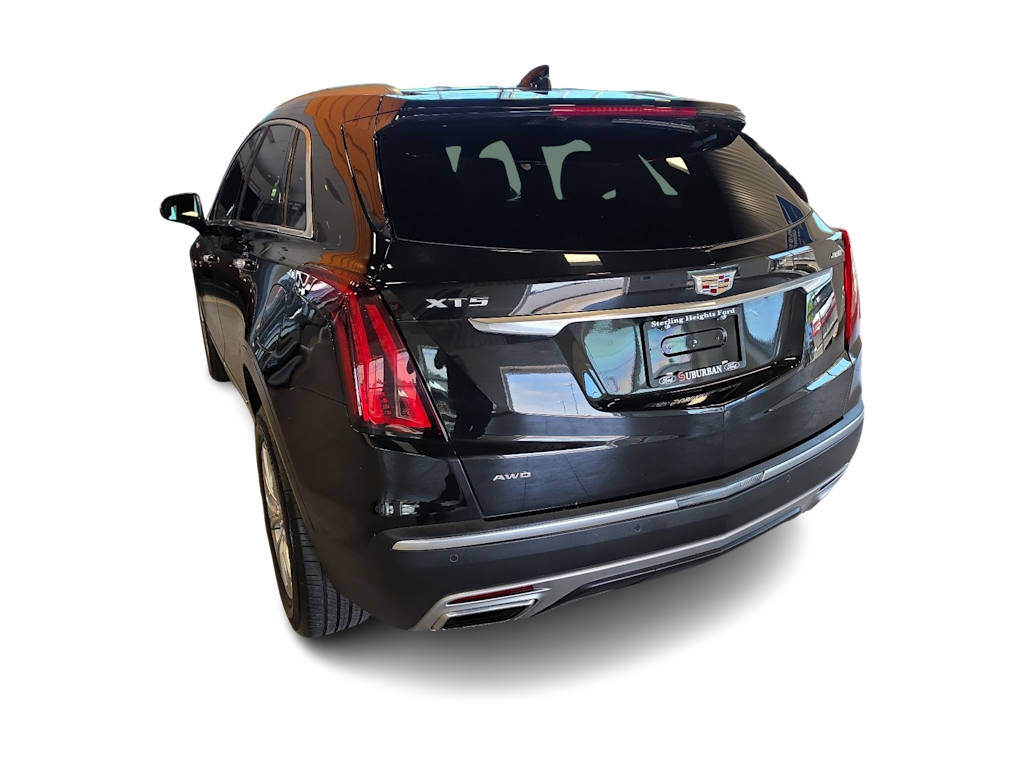 Thumbnail: 2022 Cadillac XT5 - 4