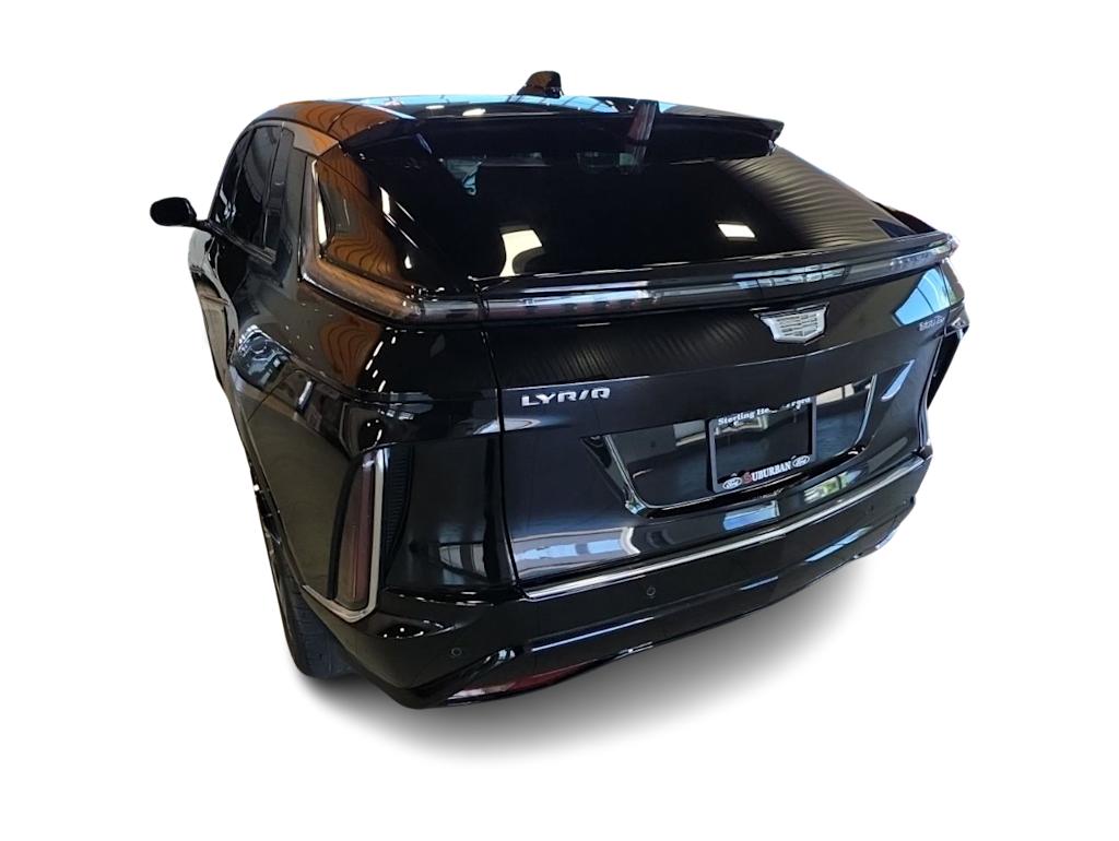 Thumbnail: 2024 Cadillac Lyriq - 4