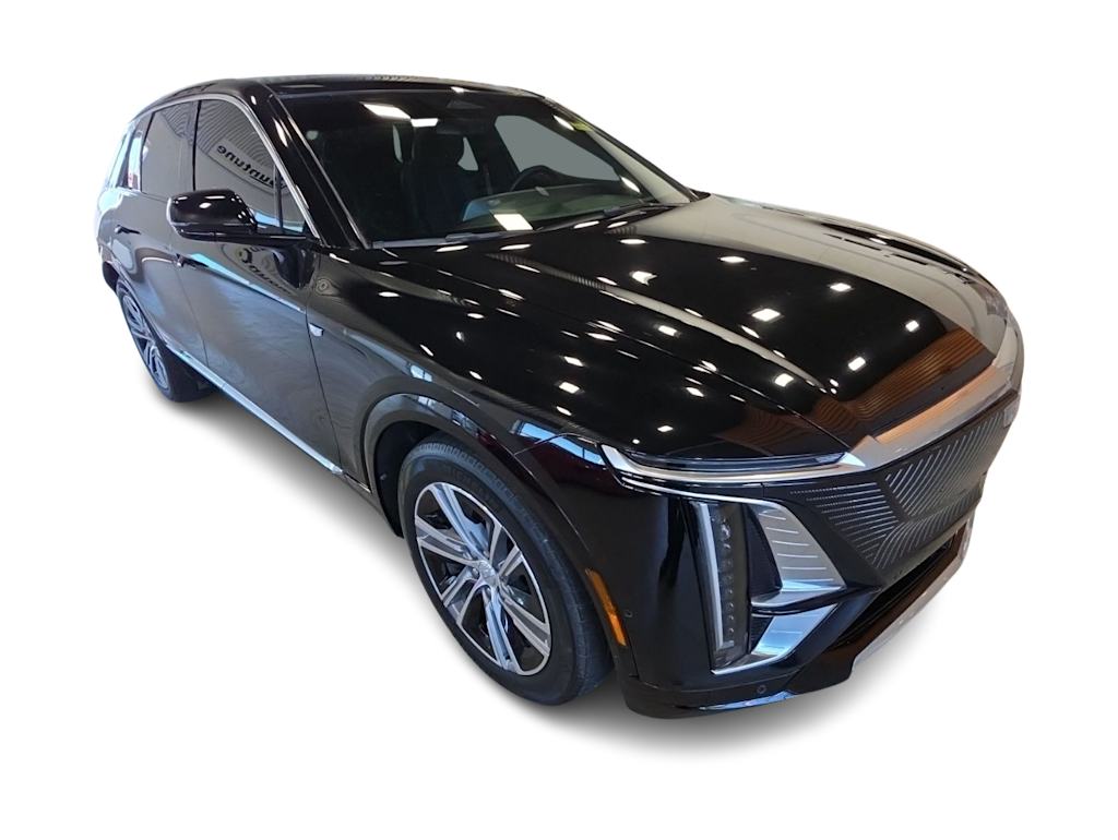 Thumbnail: 2024 Cadillac Lyriq - 16