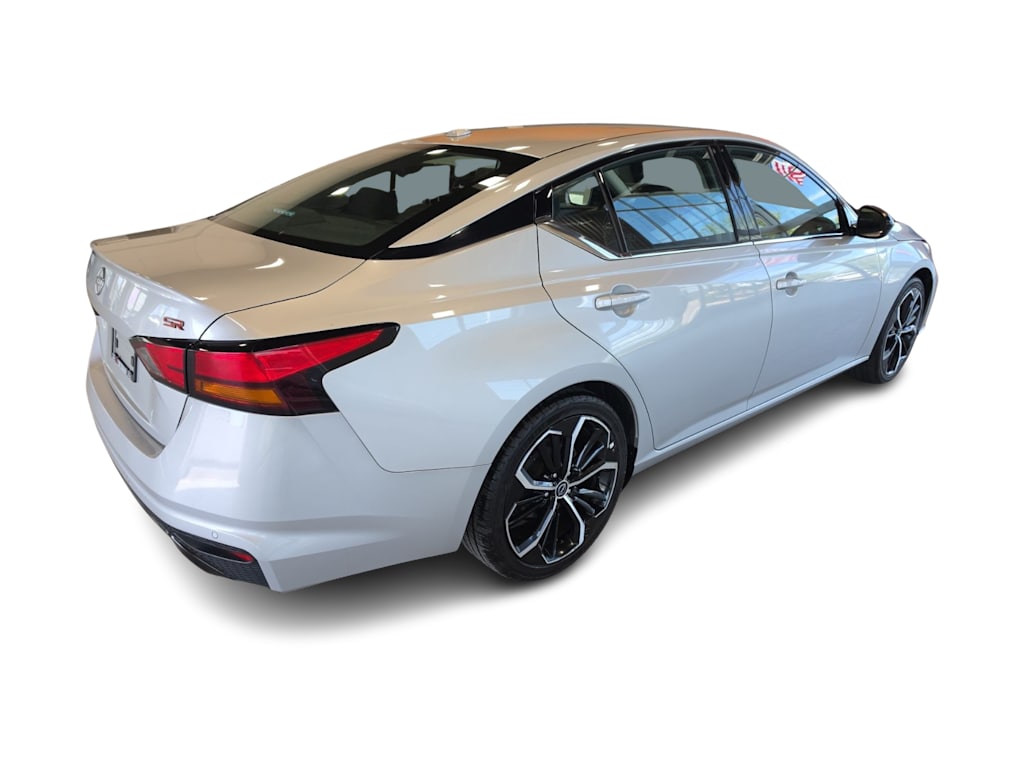 Thumbnail: 2023 Nissan Altima - 18