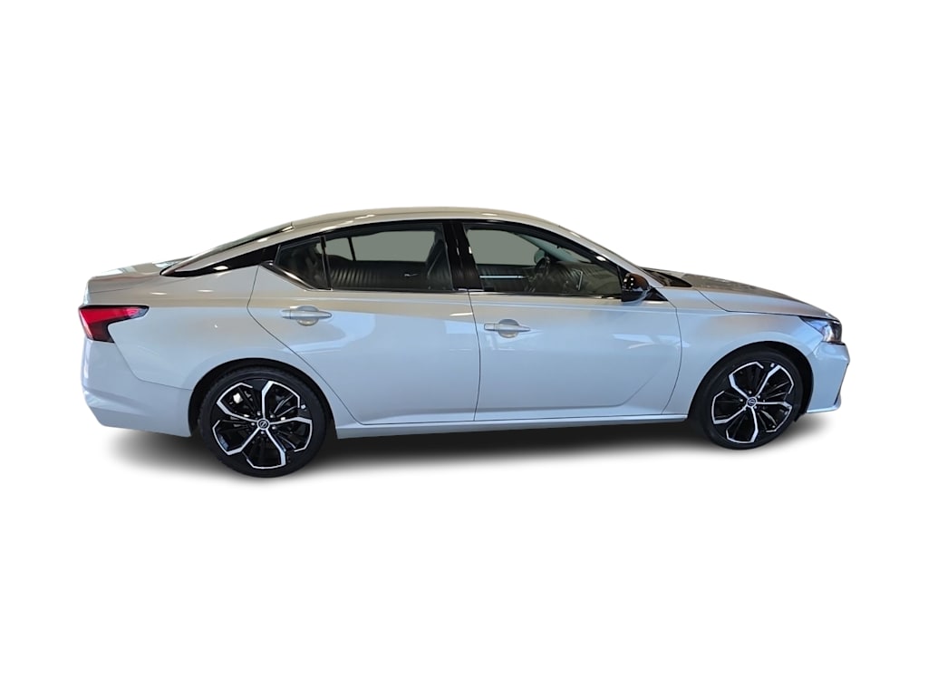 Thumbnail: 2023 Nissan Altima - 17