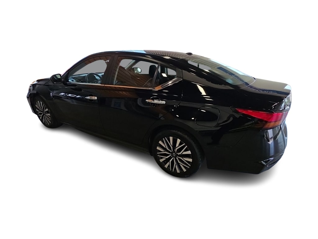 Thumbnail: 2025 Nissan Altima - 22