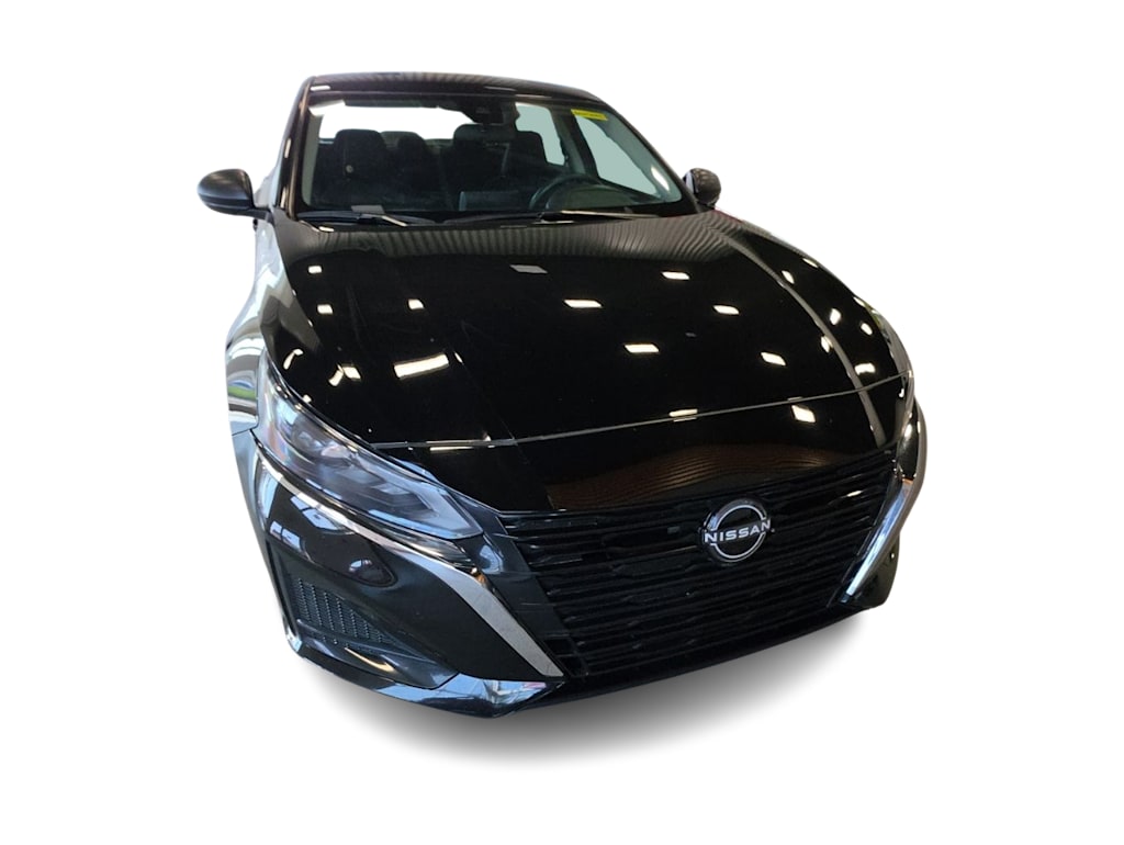 Thumbnail: 2025 Nissan Altima - 14