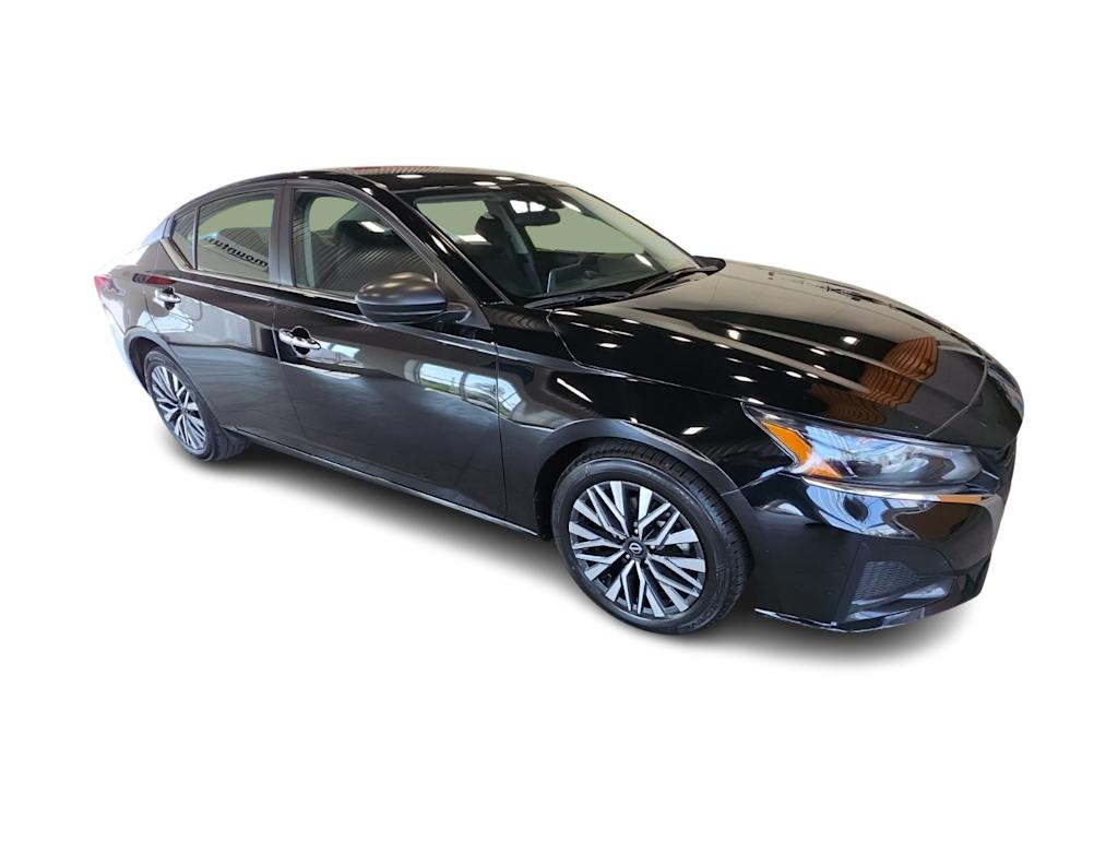 Thumbnail: 2025 Nissan Altima - 16