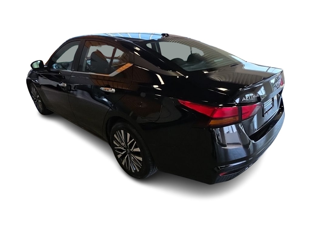 Thumbnail: 2025 Nissan Altima - 4