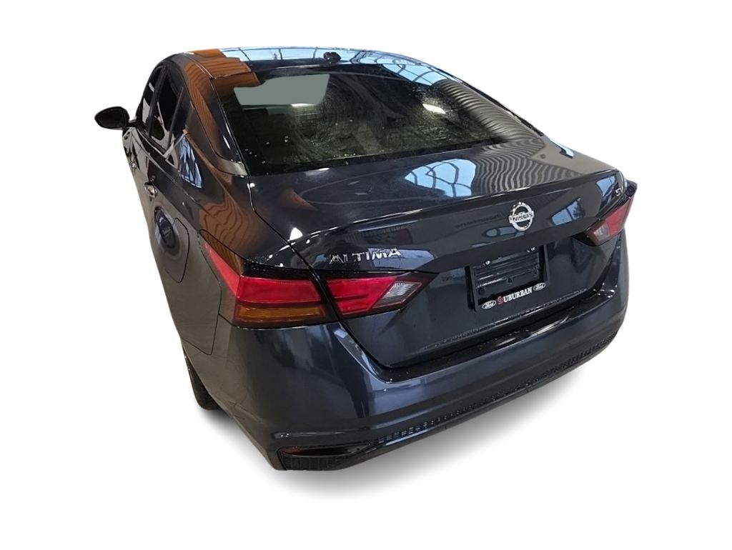 Thumbnail: 2022 Nissan Altima - 4