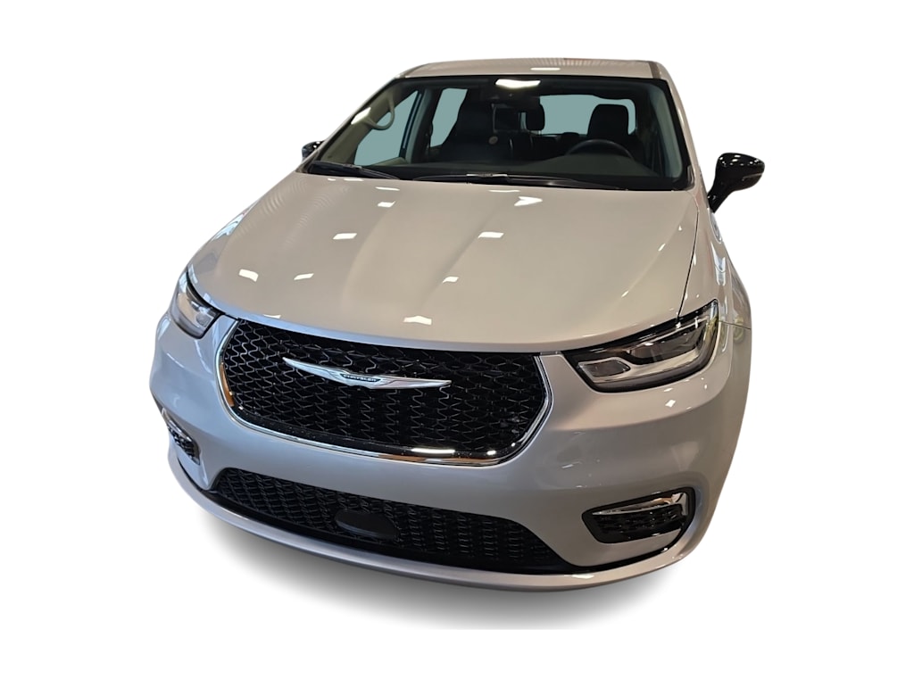Thumbnail: 2024 Chrysler Pacifica - 6