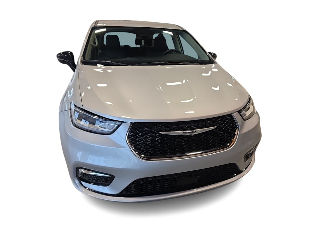 Thumbnail: 2024 Chrysler Pacifica - 12