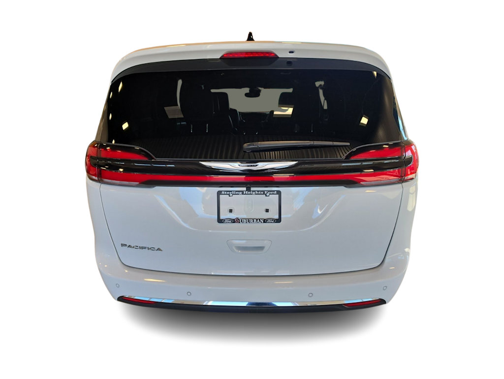 Thumbnail: 2026 Chrysler Pacifica - 5