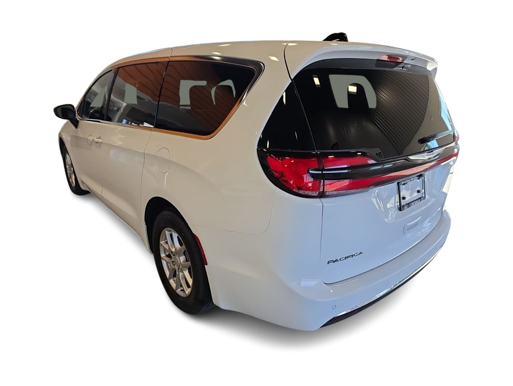 Thumbnail: 2026 Chrysler Pacifica - 19
