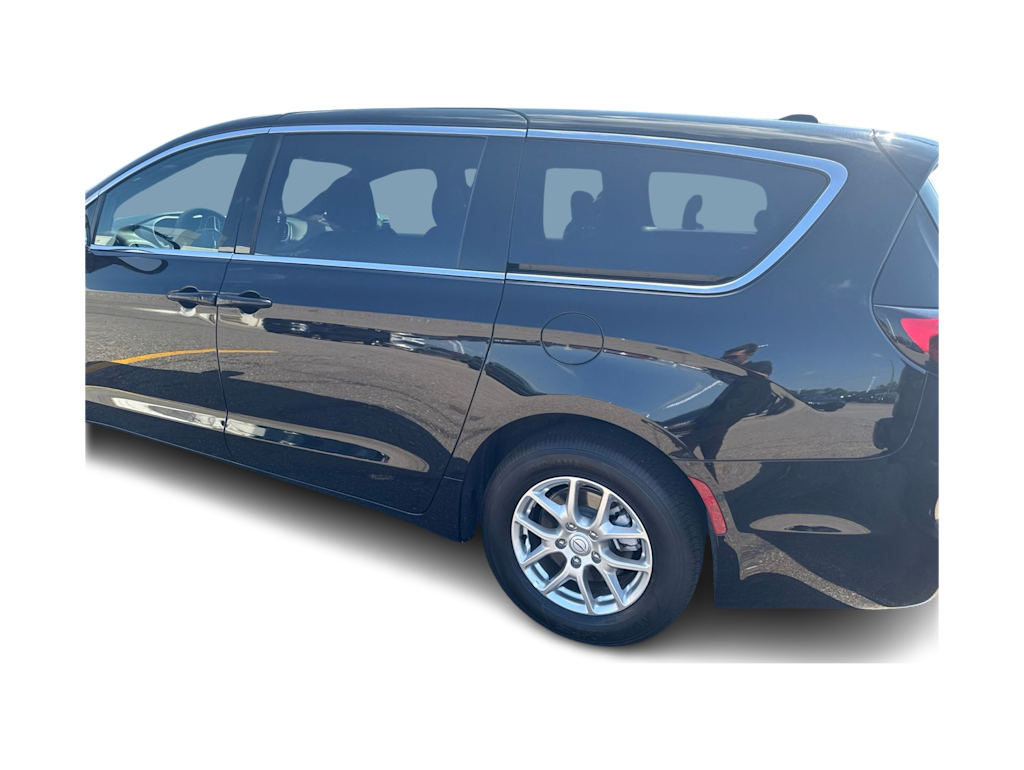 Thumbnail: 2026 Chrysler Pacifica - 23