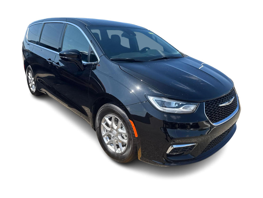 Thumbnail: 2026 Chrysler Pacifica - 14