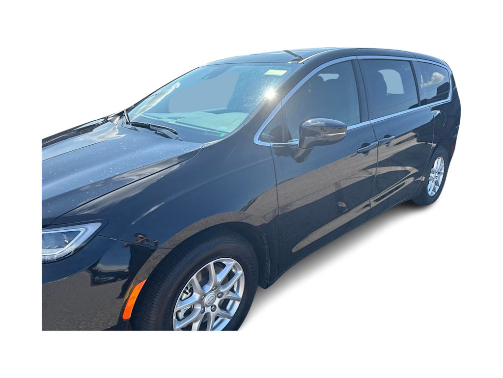 Thumbnail: 2026 Chrysler Pacifica - 18