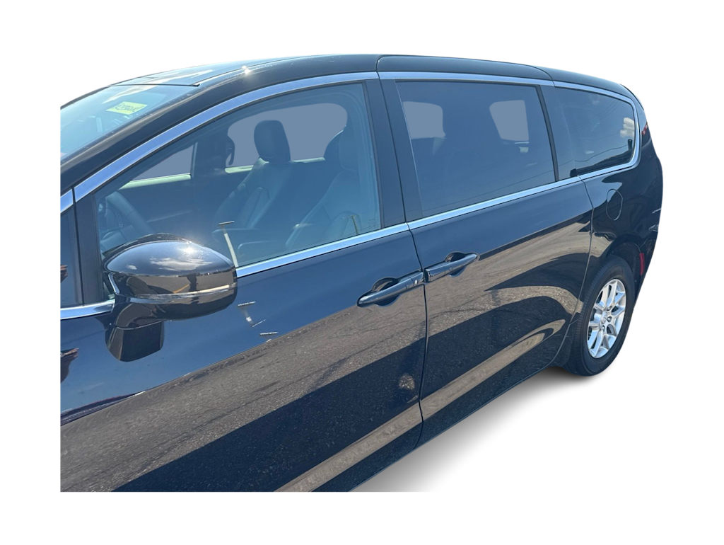 Thumbnail: 2026 Chrysler Pacifica - 2