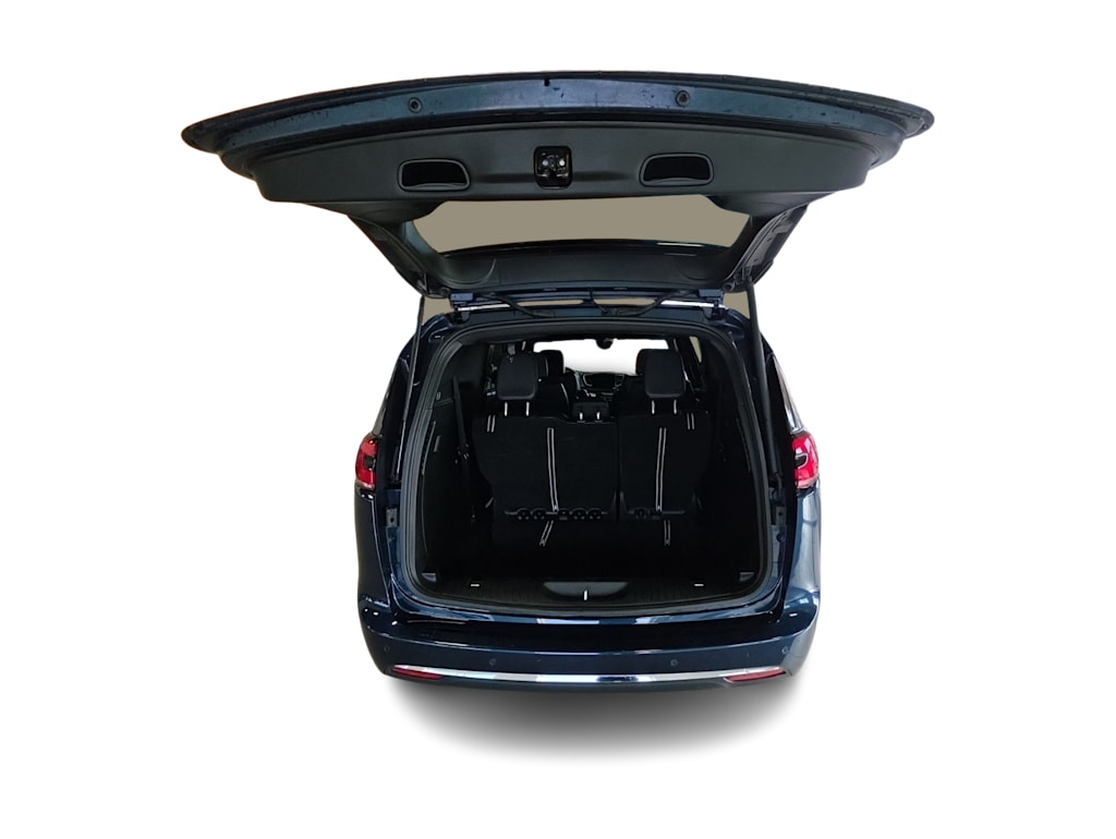 Thumbnail: 2025 Chrysler Pacifica - 13
