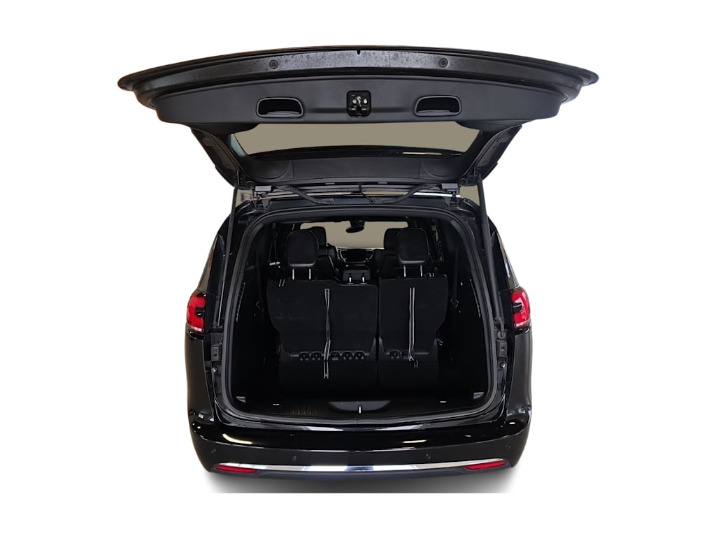 Thumbnail: 2025 Chrysler Pacifica - 11