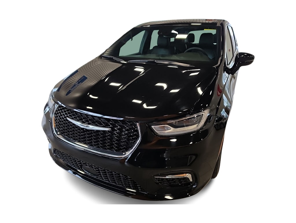 Thumbnail: 2025 Chrysler Pacifica - 6