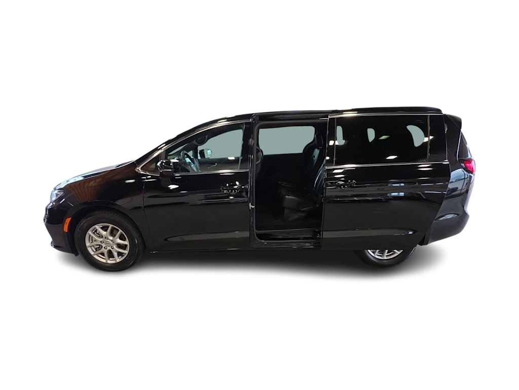 Thumbnail: 2025 Chrysler Pacifica - 20