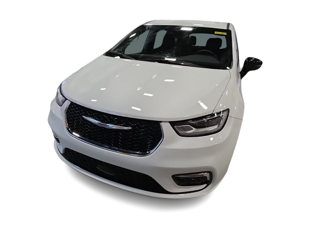 Thumbnail: 2026 Chrysler Pacifica - 6