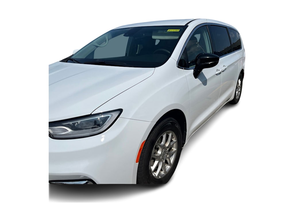 Thumbnail: 2024 Chrysler Pacifica - 15
