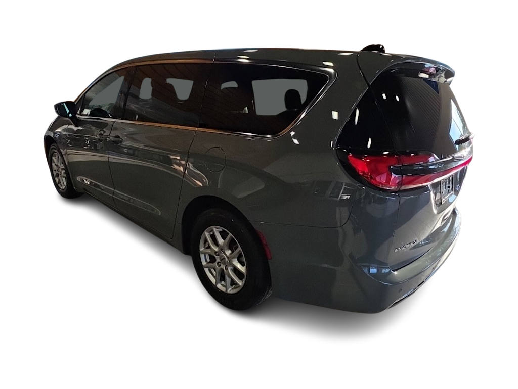 Thumbnail: 2025 Chrysler Pacifica - 16