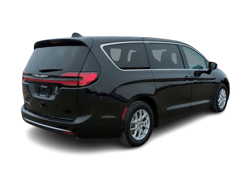 2024 Chrysler Pacifica Touring L 21