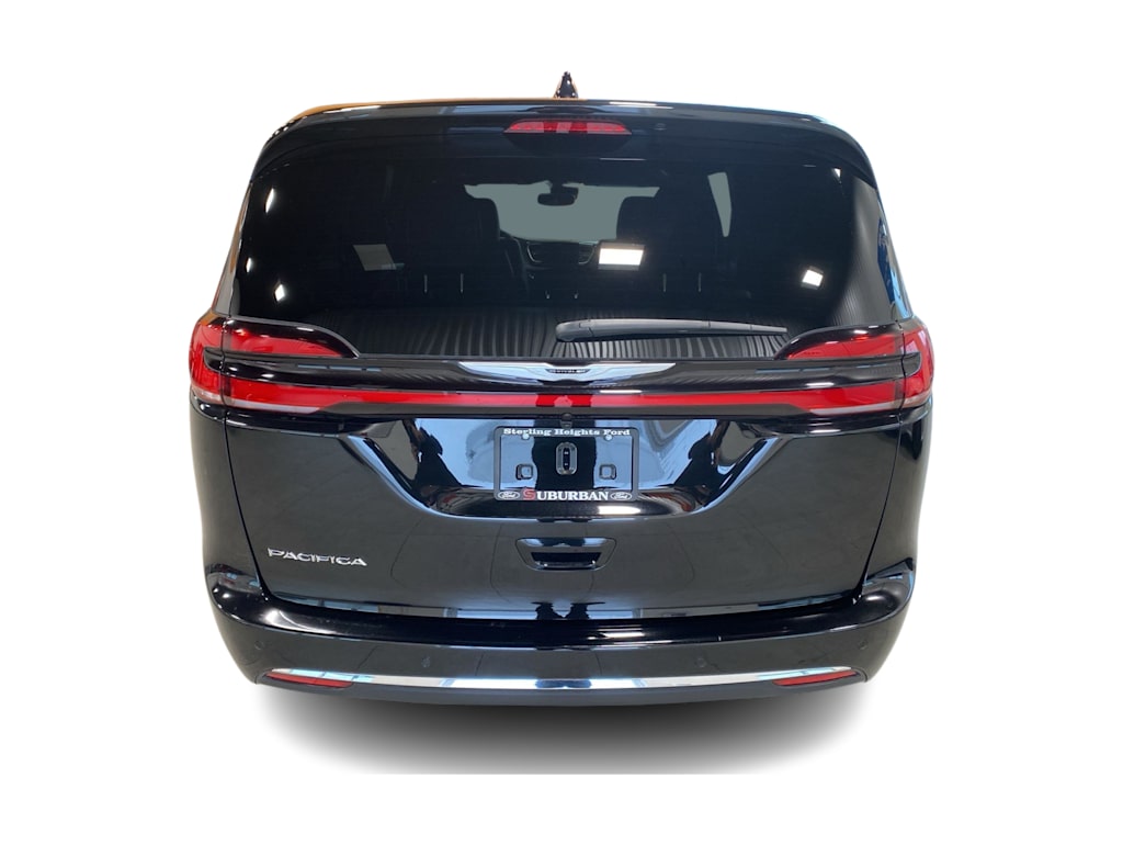 Thumbnail: 2026 Chrysler Pacifica - 5